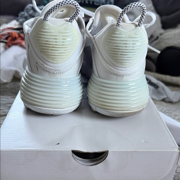 Nike Women’s Air Max  270 - Picture 5 of 6